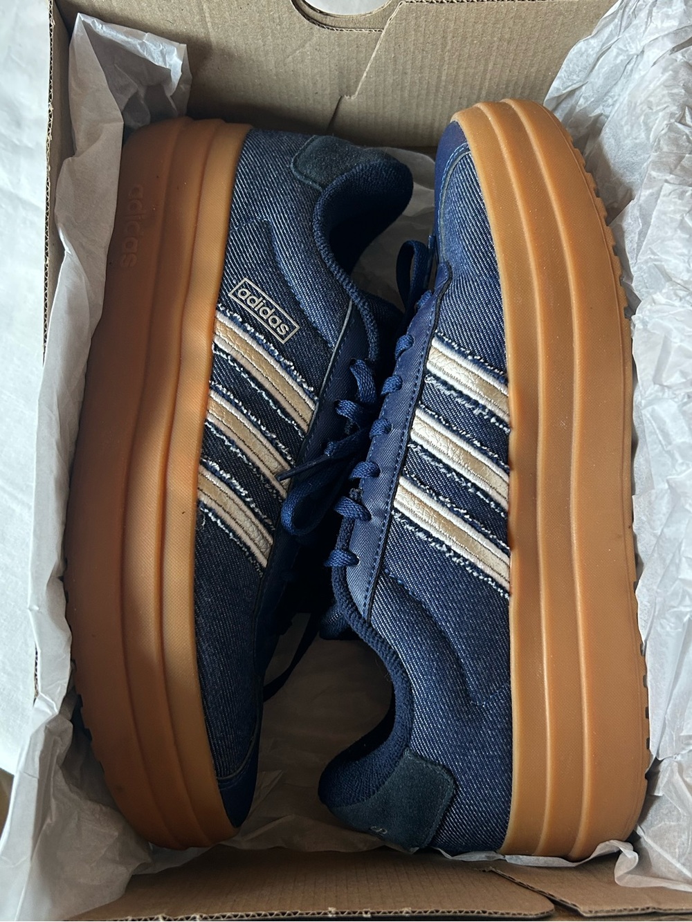 Adidas Women’s 10 VL Court Bold